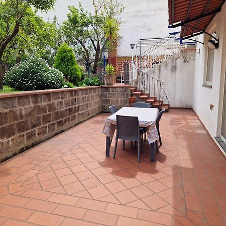 Il Giardino Dei Gigli Apartment Meta Ngoại thất bức ảnh