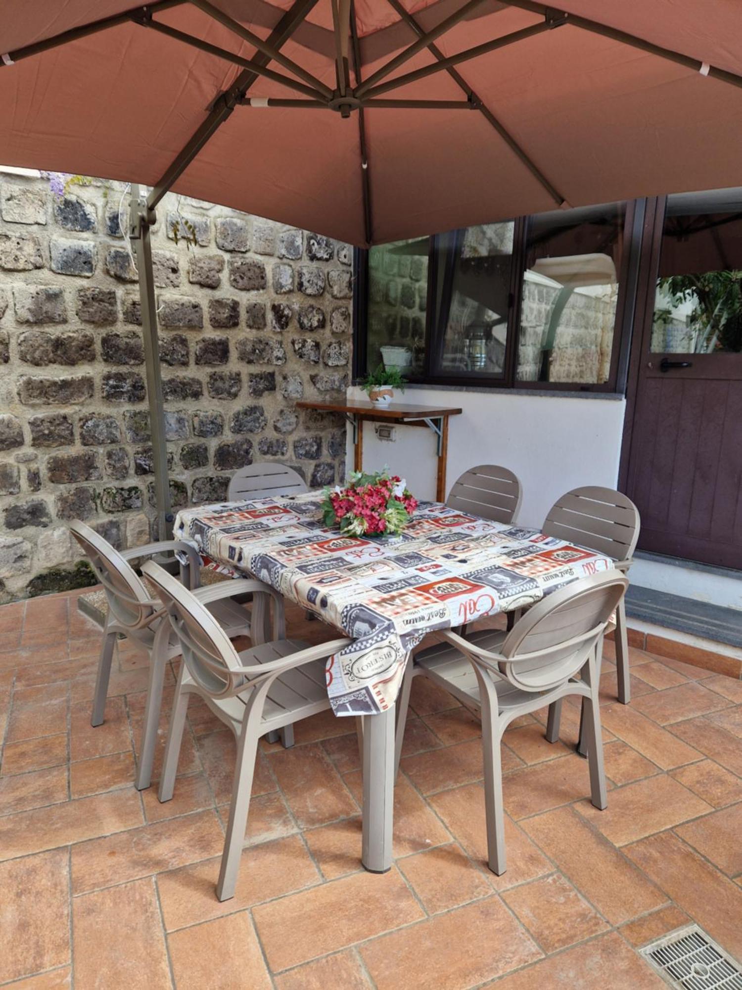 Il Giardino Dei Gigli Apartment Meta Ngoại thất bức ảnh