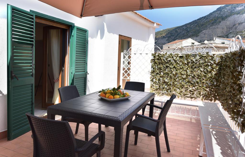 Il Giardino Dei Gigli Apartment Meta Ngoại thất bức ảnh